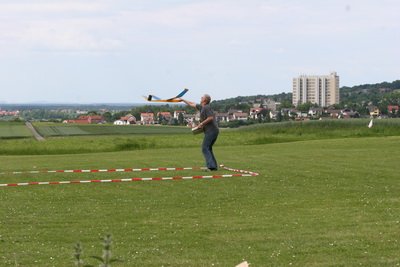 hlg2009127.jpg