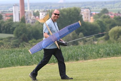 hlg2009143.jpg