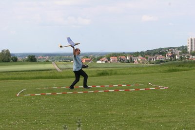 hlg2009148.jpg