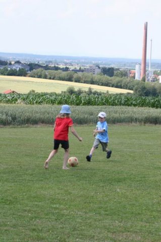 derflugplatzalsspielplatz1.jpg