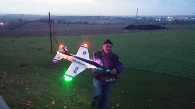 ledflight7.jpg