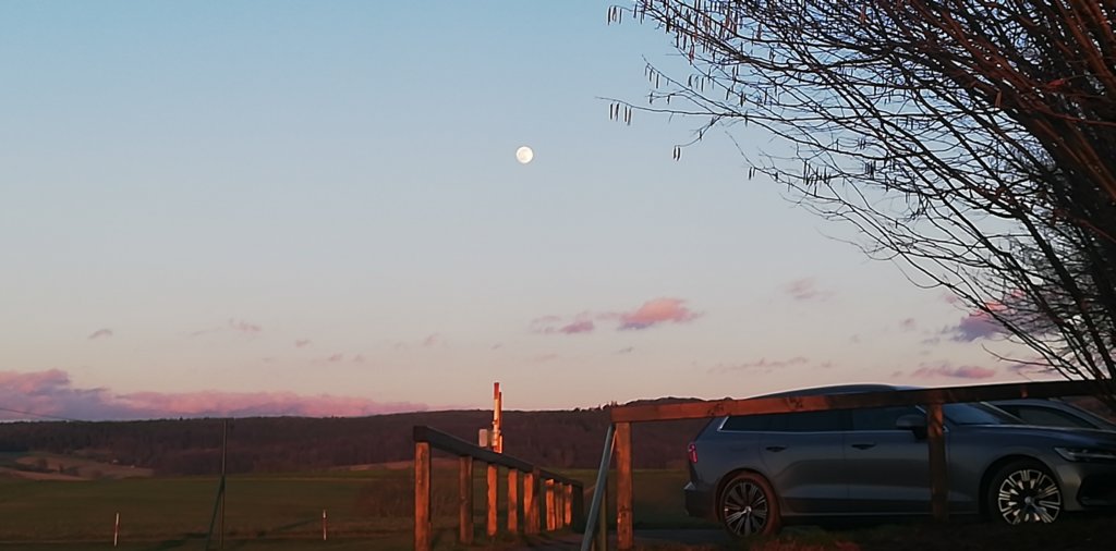 moonrise15022022.jpg